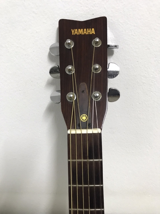 YAMAHA  FG152