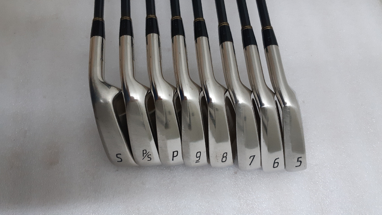 full set of golf clubs in bag