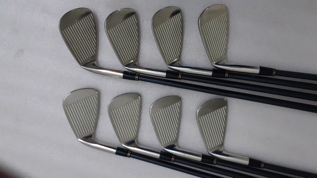 full set of golf clubs in bag