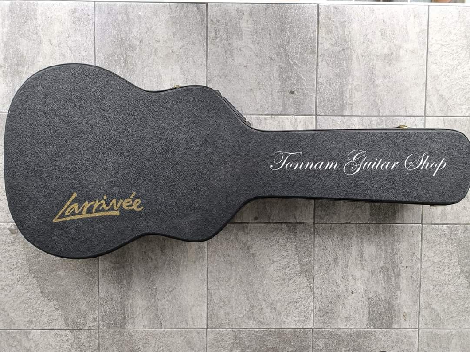 Larrivee