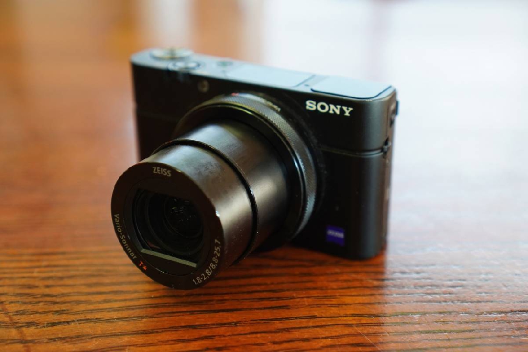 กล้อง SONY Cyber ​​Shot DSC-RX100M4 RX100 IV พร้อมกระเป๋าใส่ vannize