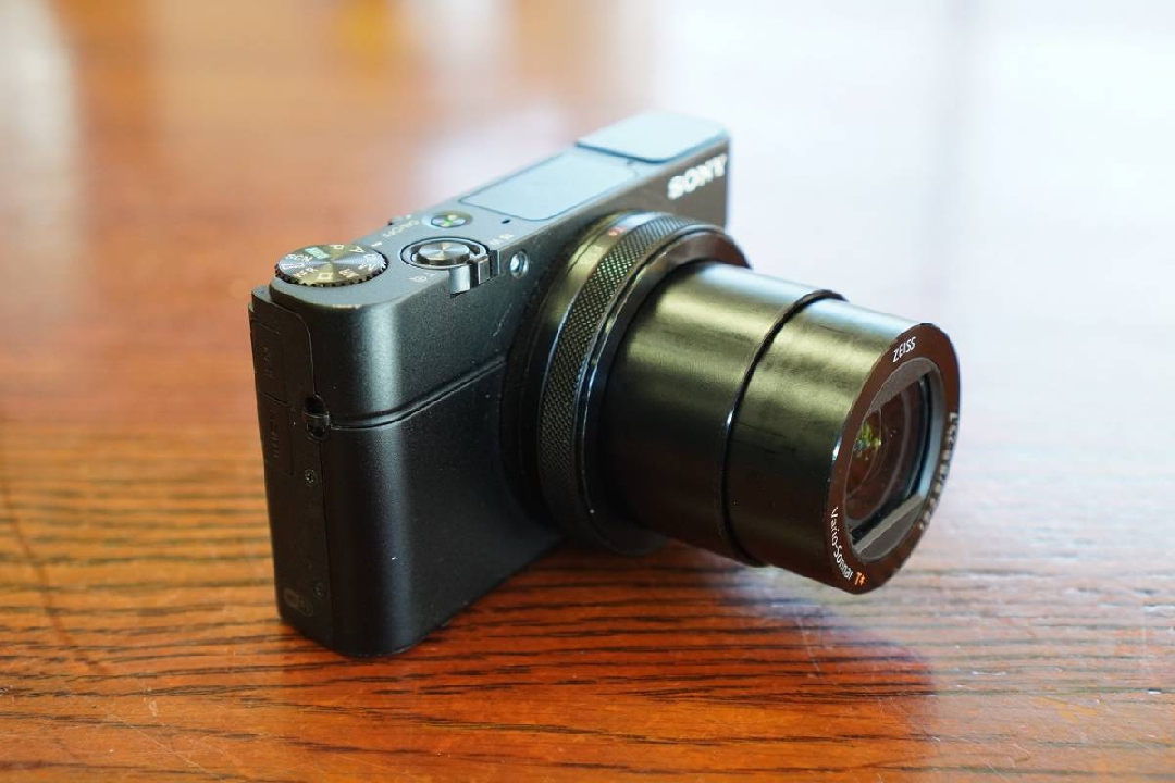 กล้อง SONY Cyber ​​Shot DSC-RX100M4 RX100 IV พร้อมกระเป๋าใส่ vannize