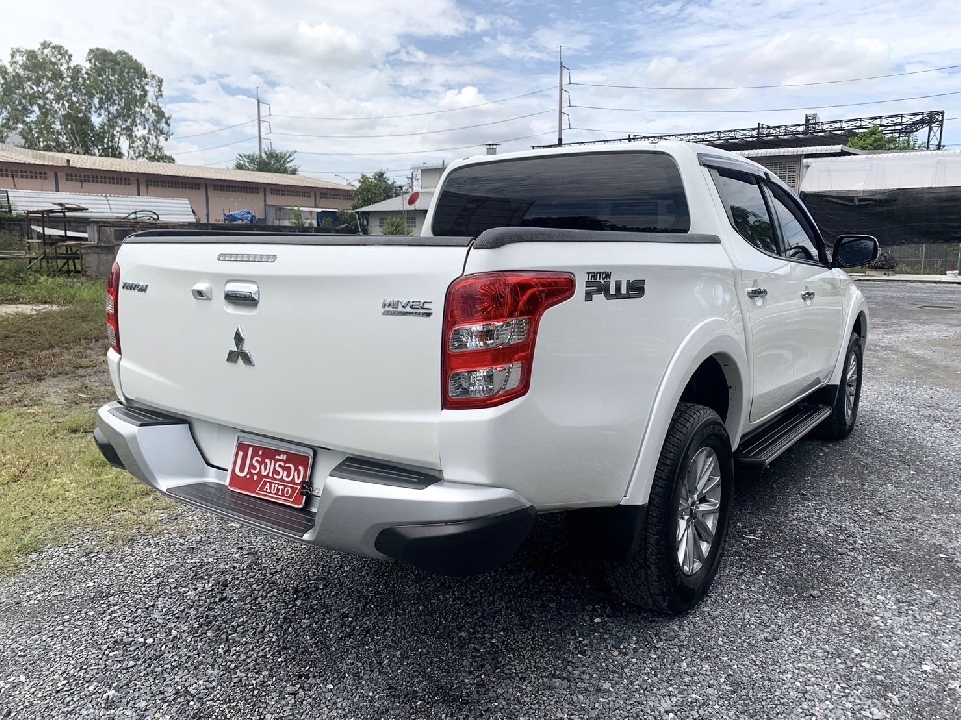 Mitsubishi New Triton Double Cab 2.4 GLS Plus​ Mivec​ เกียร์ธรรมดา​ ปี2016