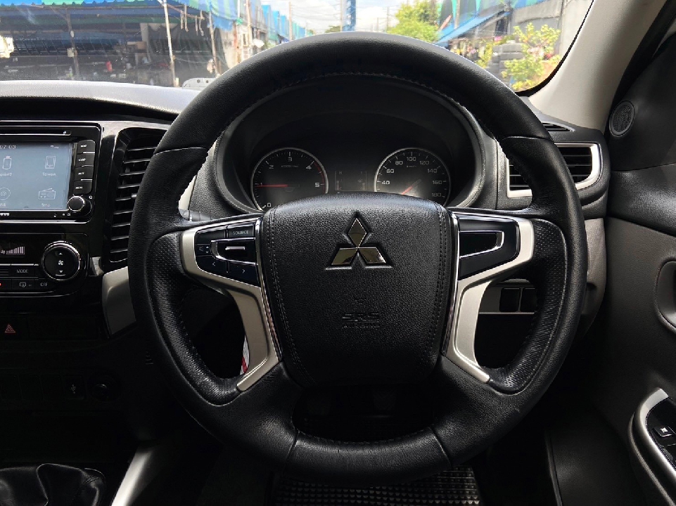 Mitsubishi New Triton Double Cab 2.4 GLS Plus​ Mivec​ เกียร์ธรรมดา​ ปี2016
