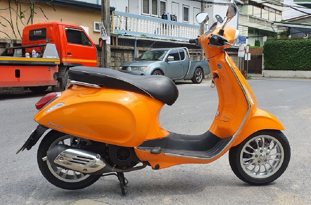 Vespa Sprint 125 3Vie  ปี2014 สภาพเดิมๆทั้งคัน สภาพเอี่ยมๆเลยครับและ-ไม่ล้มไม่ชน-บางเดิมทั้งคัน