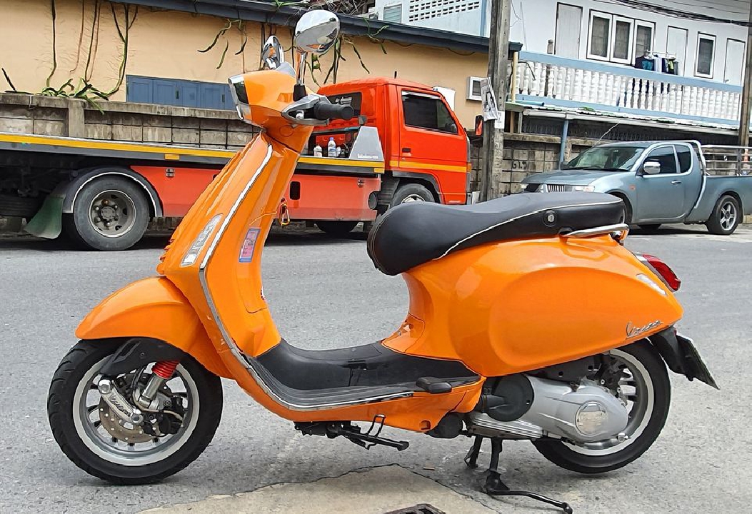Vespa Sprint 125 3Vie  ปี2014 สภาพเดิมๆทั้งคัน สภาพเอี่ยมๆเลยครับและ-ไม่ล้มไม่ชน-บางเดิมทั้งคัน