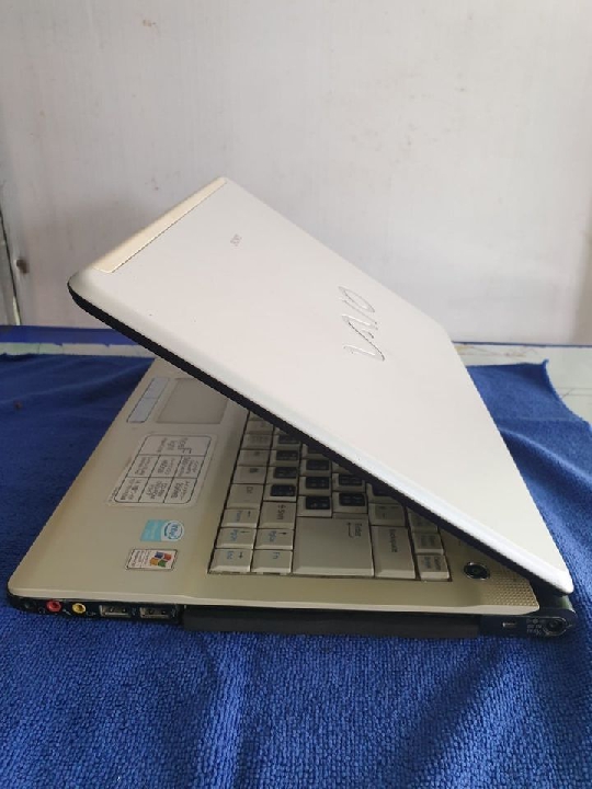 Notebook SONY VAIO PCG-F71N