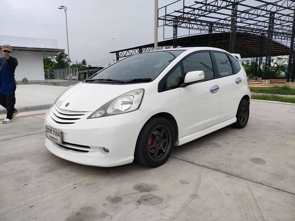 รถ Honda Jazz 1.5 vtec SV Top สุด  ปี 09 ABS airbag