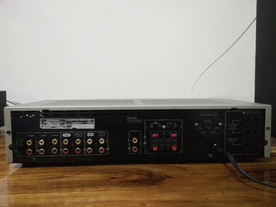 INTEGRATED PIONEER A-20 Made In Japan 220V. สภาพเดิมๆ สวยสมบูรณ์ ใช้ได้ดี ฟังเพลงเสียงดีมาก