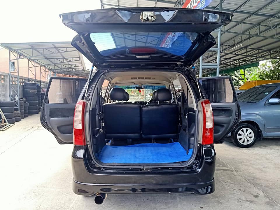 TOYOTA AVANZA 1.3 AUTO ปี2005