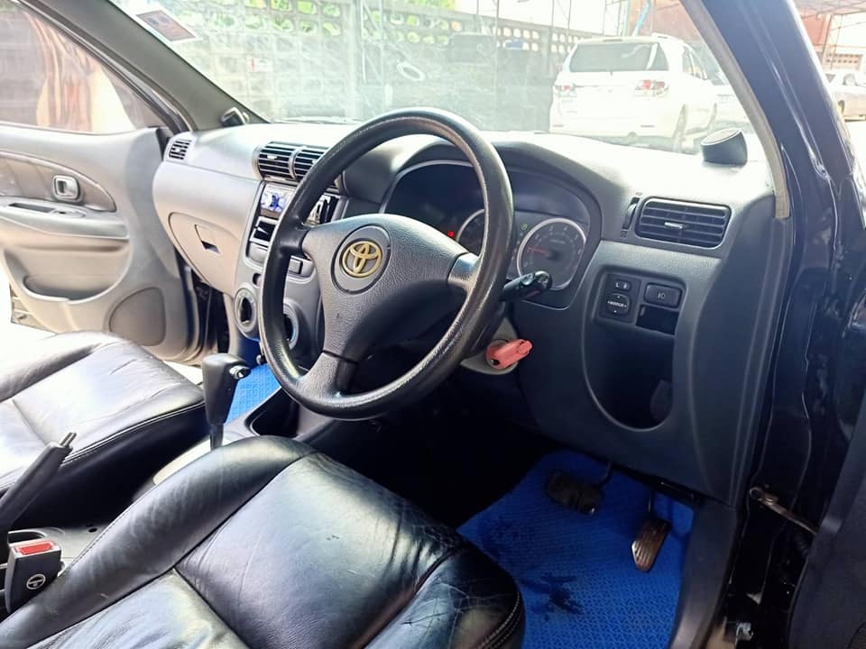 TOYOTA AVANZA 1.3 AUTO ปี2005