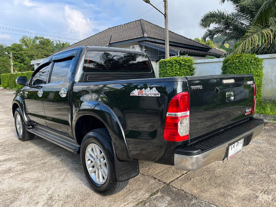 TOYOTA VIGO CHAMP 2.5 E VN TURBO CAB AT ปี 2013