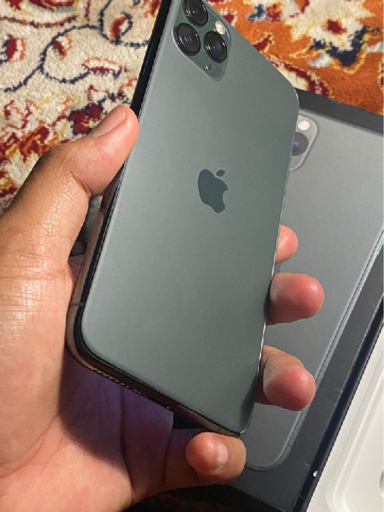 IPhone​ 11 pro​max​ 64​gb