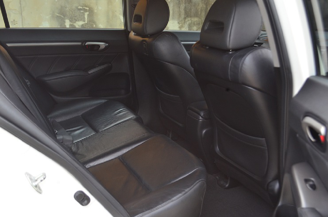 HONDA CIVIC FD ไฟ8เหลี่ยม ปี2009