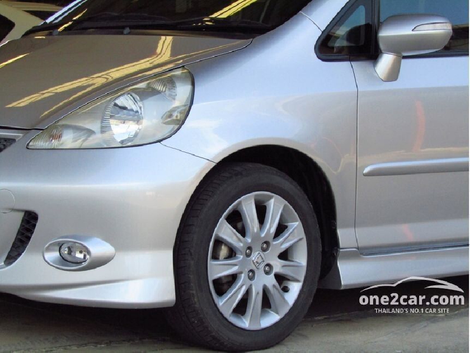 Honda Jazz 1.5 ปี 03-07 E-V Hatchback