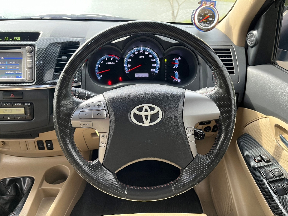 TOYOTA FORTUNER 3.0 TRD Sportivo 4WD AT ปี 2012