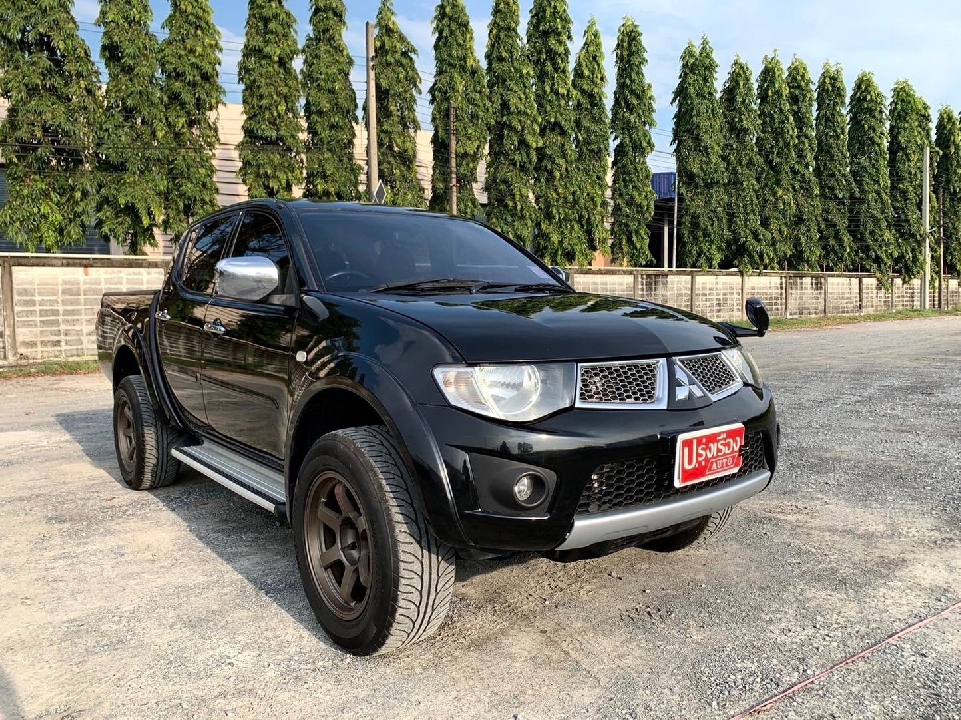 Mitsubishi Triton Double Cab 2.4 GLS Plus เกียร์ธรรมดา ปี2012