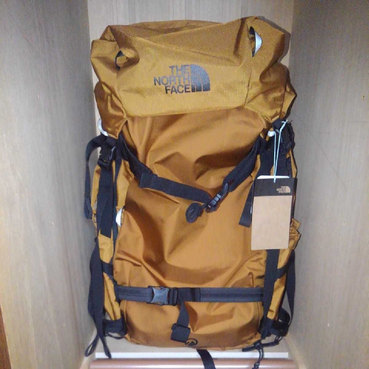 กระเป๋าสะพาย Chugatch THE NORTH FACE 45