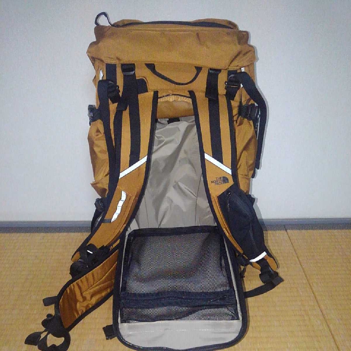กระเป๋าสะพาย Chugatch THE NORTH FACE 45