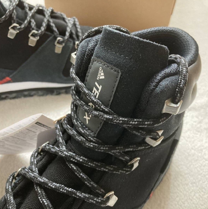 Adidas TERREX Snowpitch-Black รองเท้าเดินป่าบนหิมะเดินป่าปีนเขา