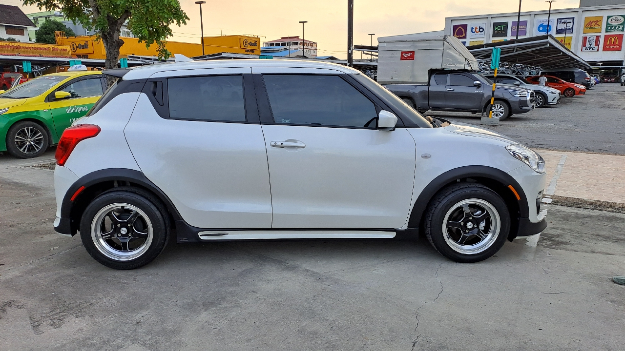 Suzuki Swift 1.2 GL Plus รองTop เกียร์ออโต้ ปี 2021