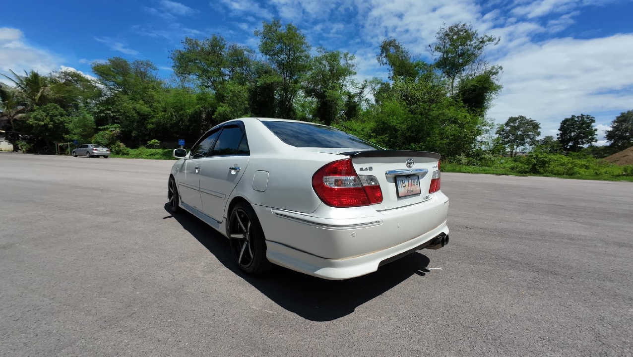 รถหรูอดีตราคาหลักล้าน รถออกห้างโตโยต้าลำปาง ต้องคันนี้ โตโยต้า คัมรี่ Toyota Camry