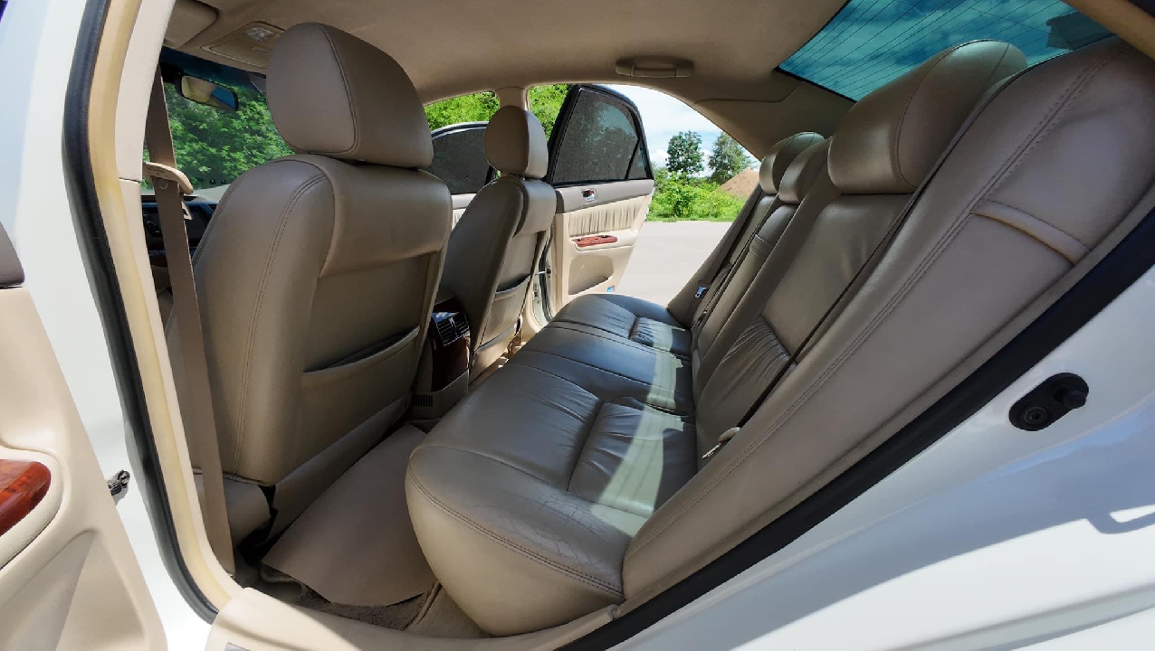 รถหรูอดีตราคาหลักล้าน รถออกห้างโตโยต้าลำปาง ต้องคันนี้ โตโยต้า คัมรี่ Toyota Camry