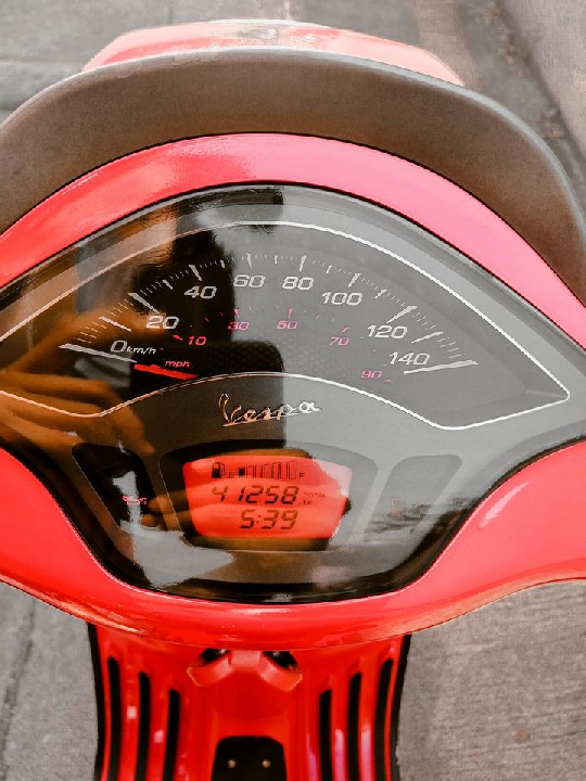 Vespa​ sprint150 ปี 2015