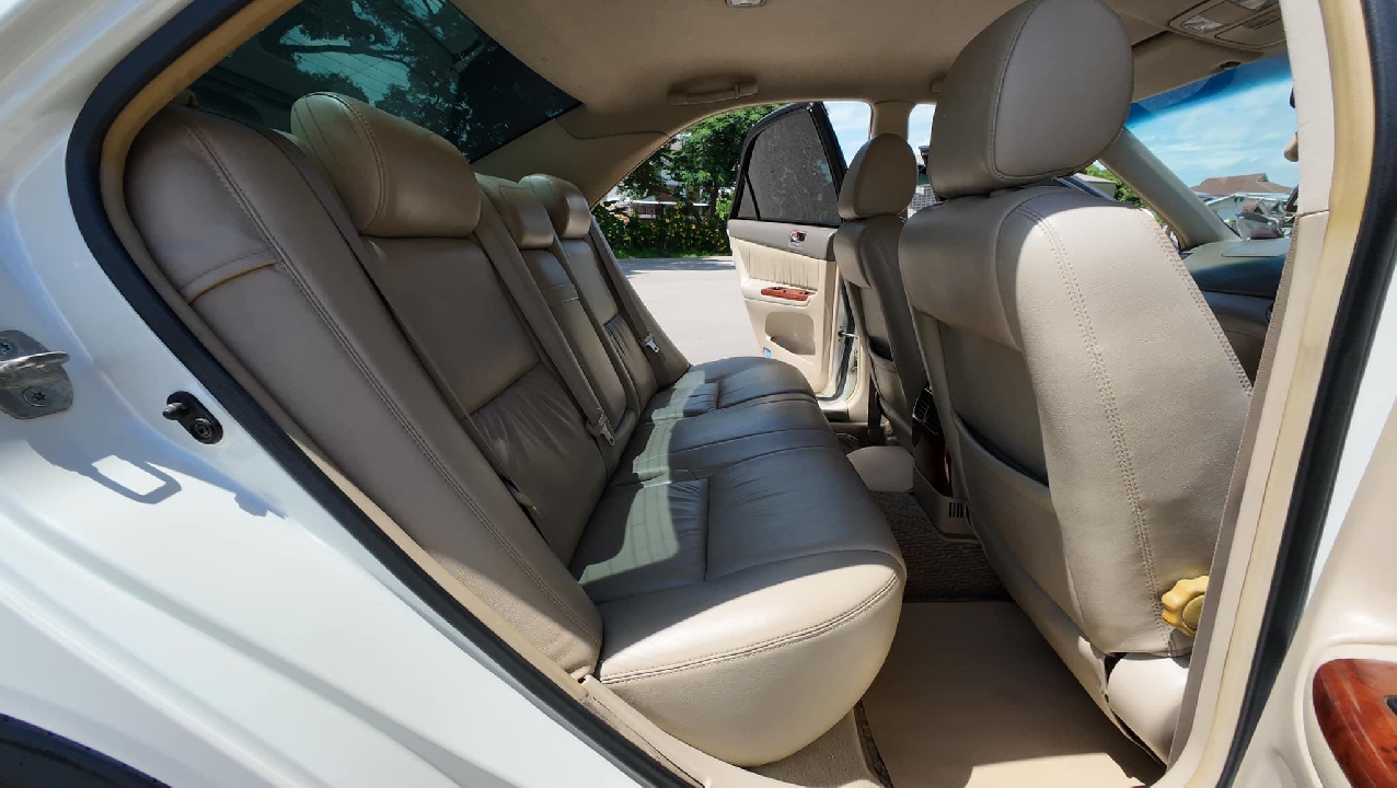 รถหรูอดีตราคาหลักล้าน รถออกห้างโตโยต้าลำปาง ต้องคันนี้ โตโยต้า คัมรี่ Toyota Camry