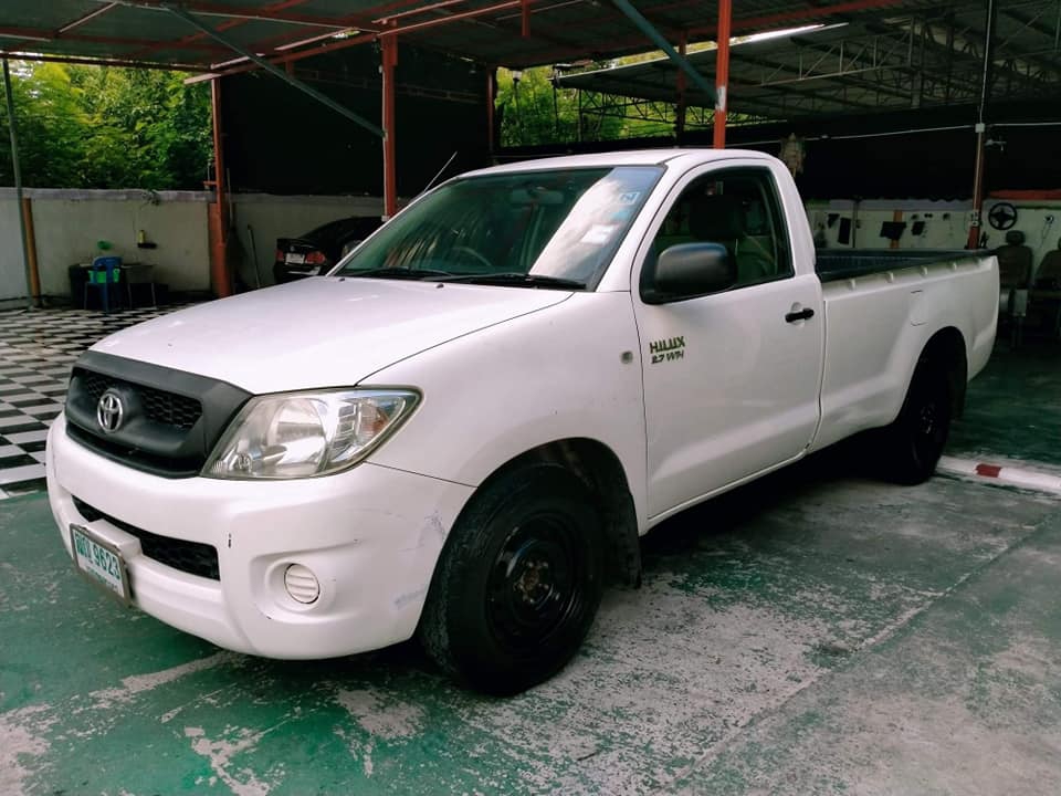 Toyota Vigo 2.7 Vvti ปี2011