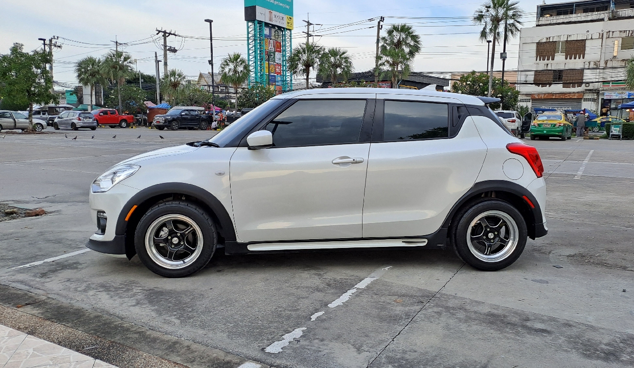 Suzuki Swift 1.2 GL Plus รองTop เกียร์ออโต้ ปี 2021