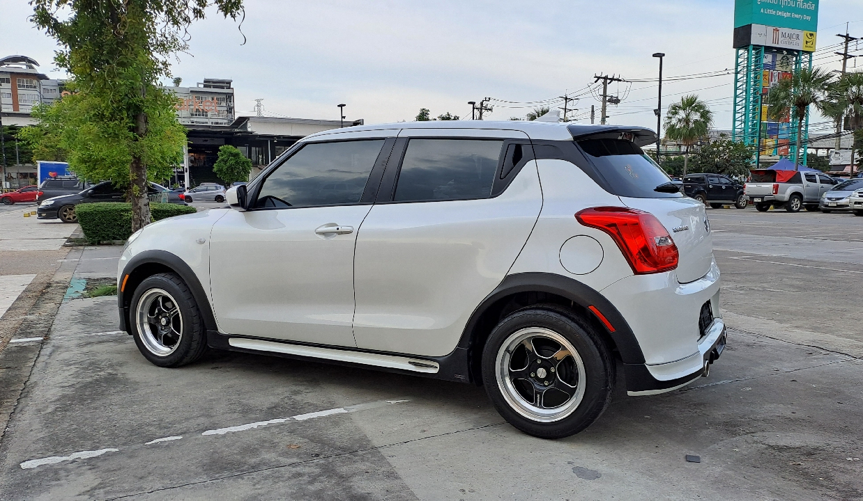 Suzuki Swift 1.2 GL Plus รองTop เกียร์ออโต้ ปี 2021