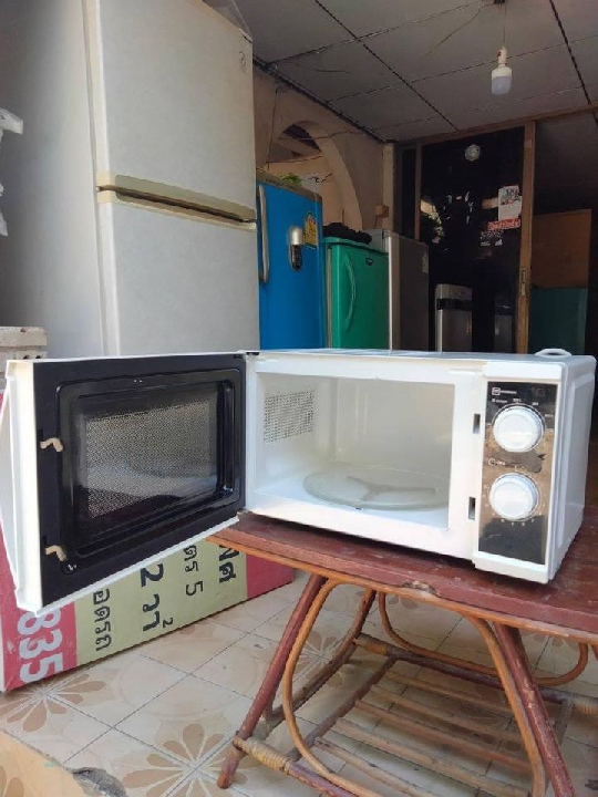 ขายไมโครเวฟElectrolux20ลิตรราคา850บาท