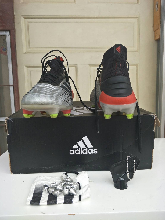 รองเท้าสตั๊ด Adidas 19.1 SG 40.5 255 สภาพเยี่ยมๆ อุปกรณ์พร้อมตามรูป