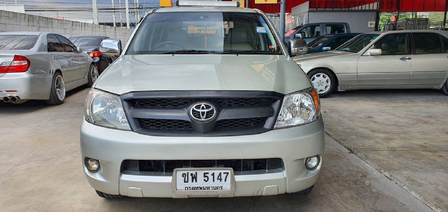 TOYOTA VIGO 2.5cc ปี 2007 4 ประตู