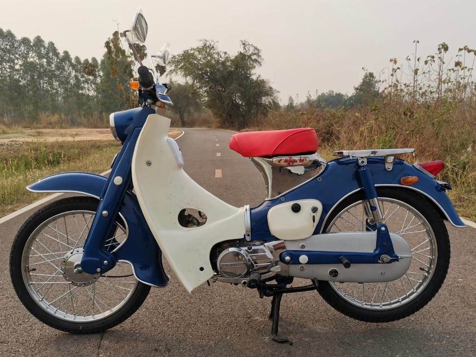 Honda c คลาสสิค วินเทจสไตล์