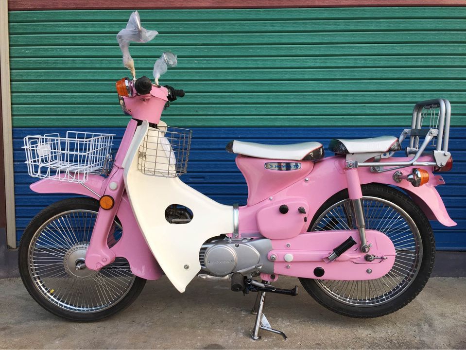 Honda c คลาสสิค วินเทจสไตล์