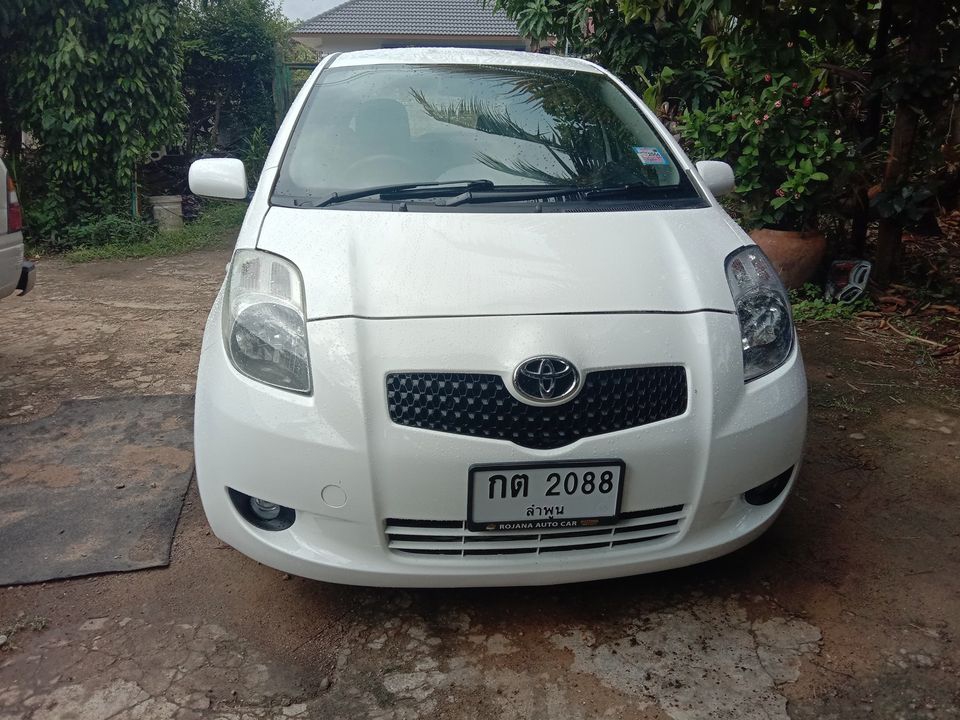 toyota yaris E ปี 51