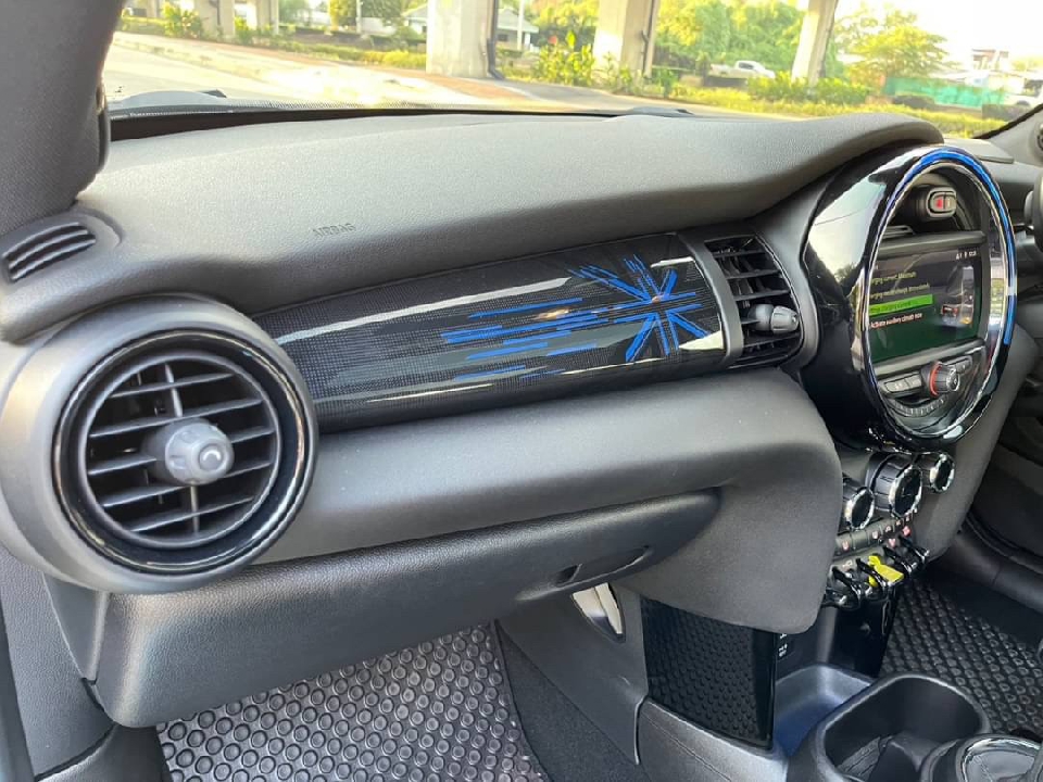 รถมือสอง 2021 MINI Cooper SE (EV) ไมล์ 5,000 km. ออกศูนย์สภาพเยี่ยม