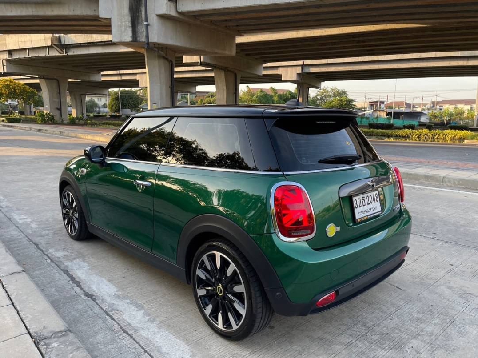 รถมือสอง 2021 MINI Cooper SE (EV) ไมล์ 5,000 km. ออกศูนย์สภาพเยี่ยม