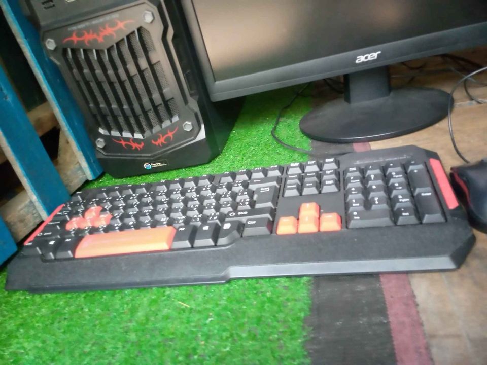 ขายคอมเล่นเกมส core I3เจน4พร้อมจอled19นิ้วสภาพนางฟ้า