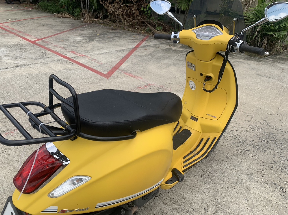 Vespa Sprint 150 i-get abs limited edition เหลืองด้านสีจากศูนย์ ปี2018