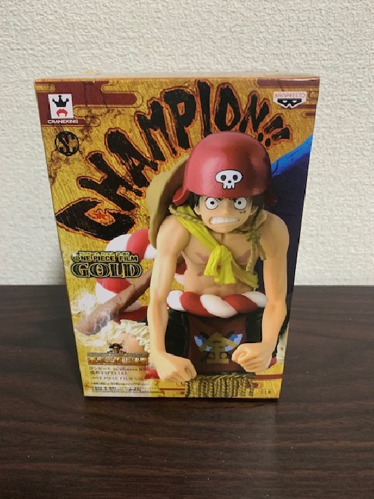 ฟิกเกอร์  One Piece  5 กล่อง