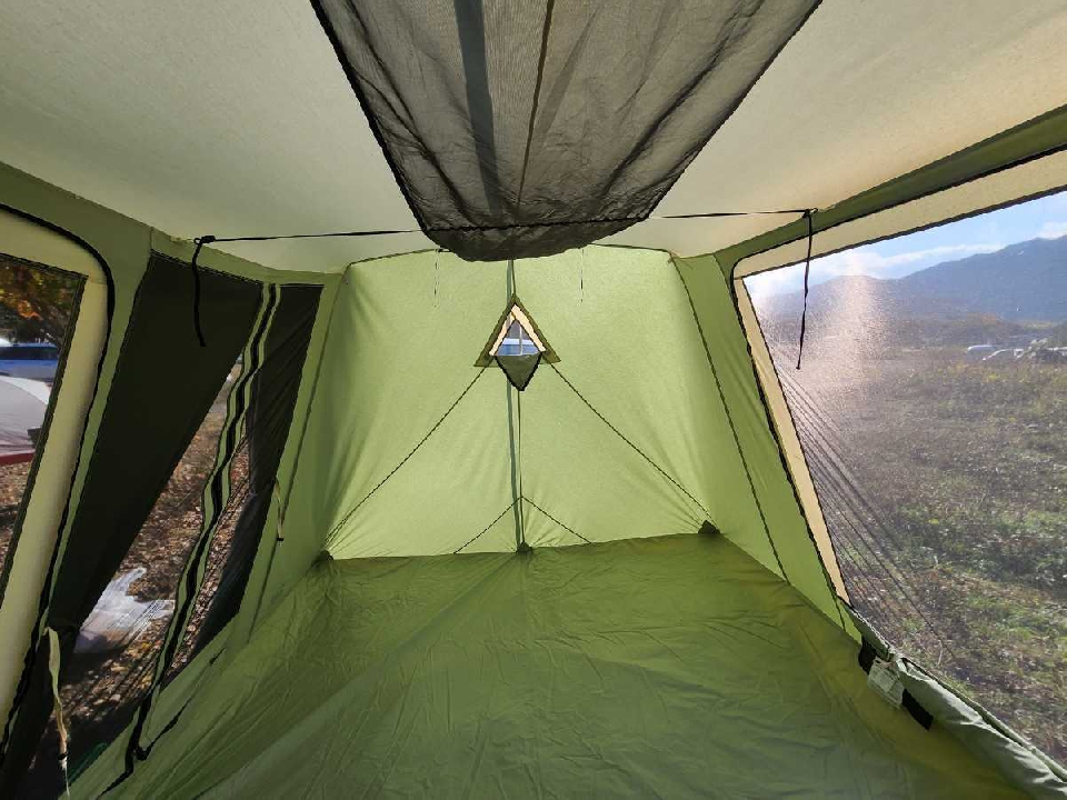 แคมป์ Spring Bar Tent