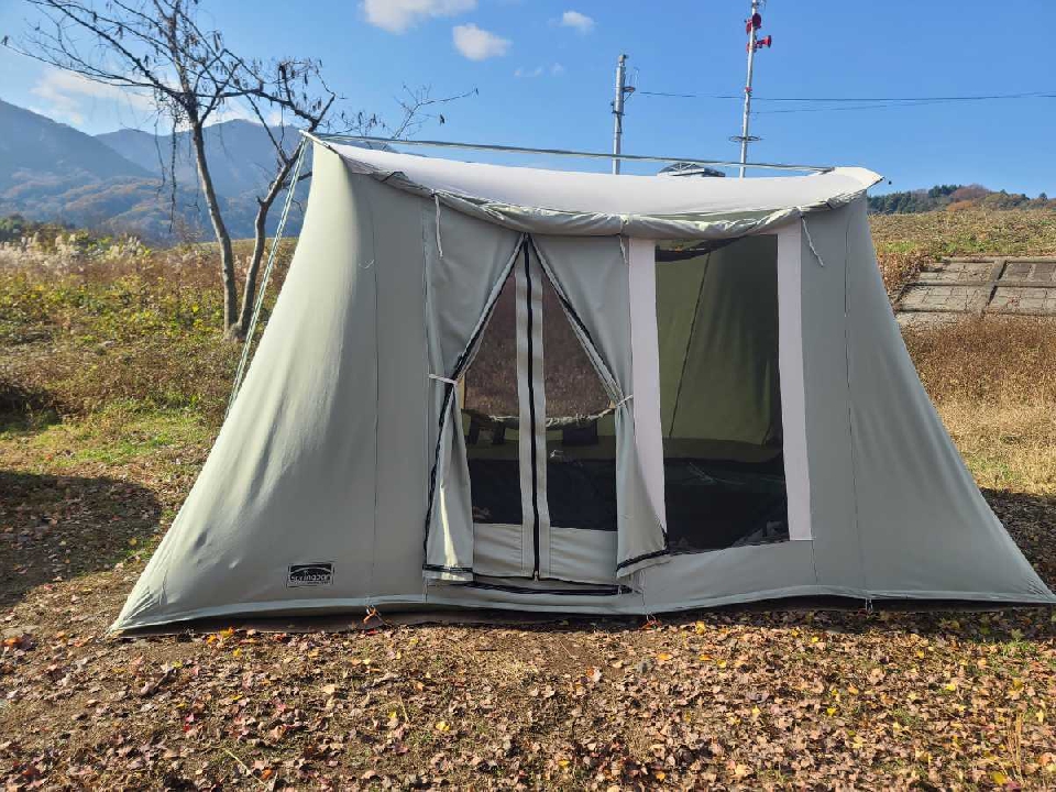 แคมป์ Spring Bar Tent