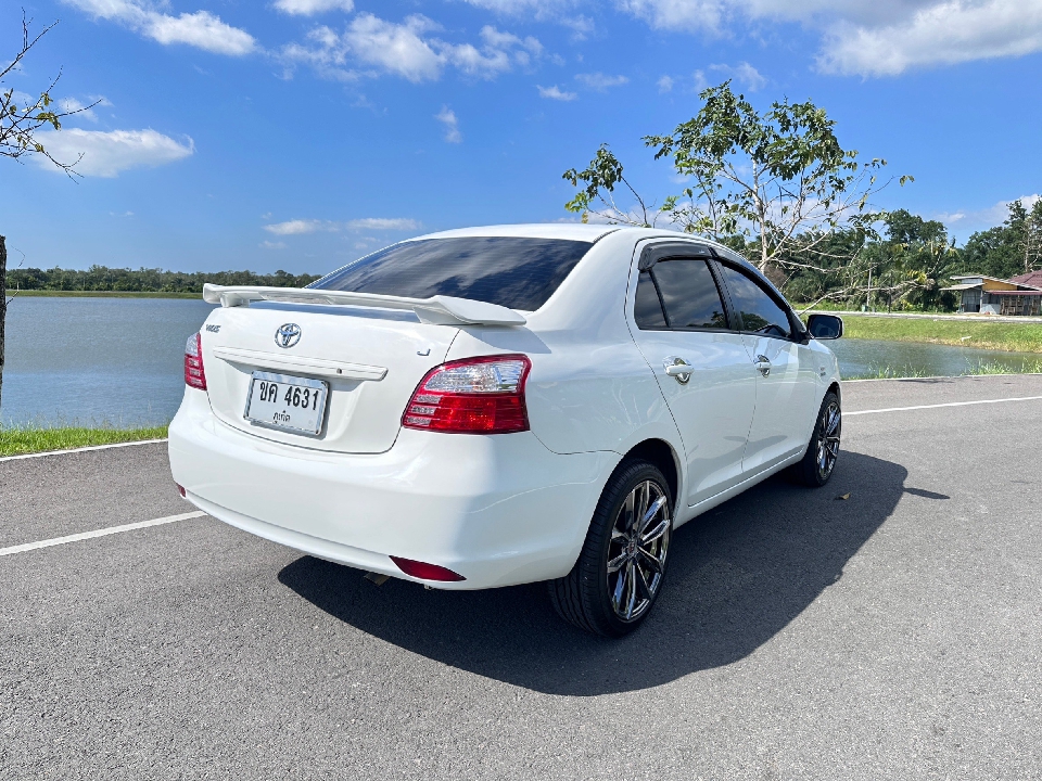 Toyota Vios  1.5 J AT 2013