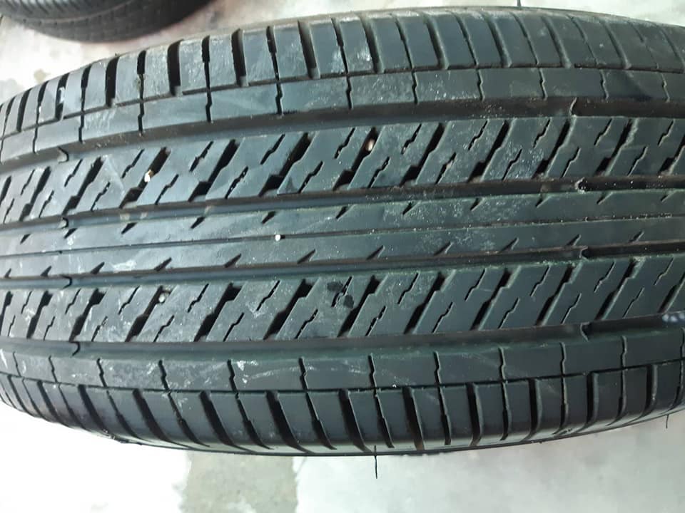 ยาง DUNLOP SP LT37 ขนาด 215/65/16 ปี19 3เส้น ปี20 1เส้น