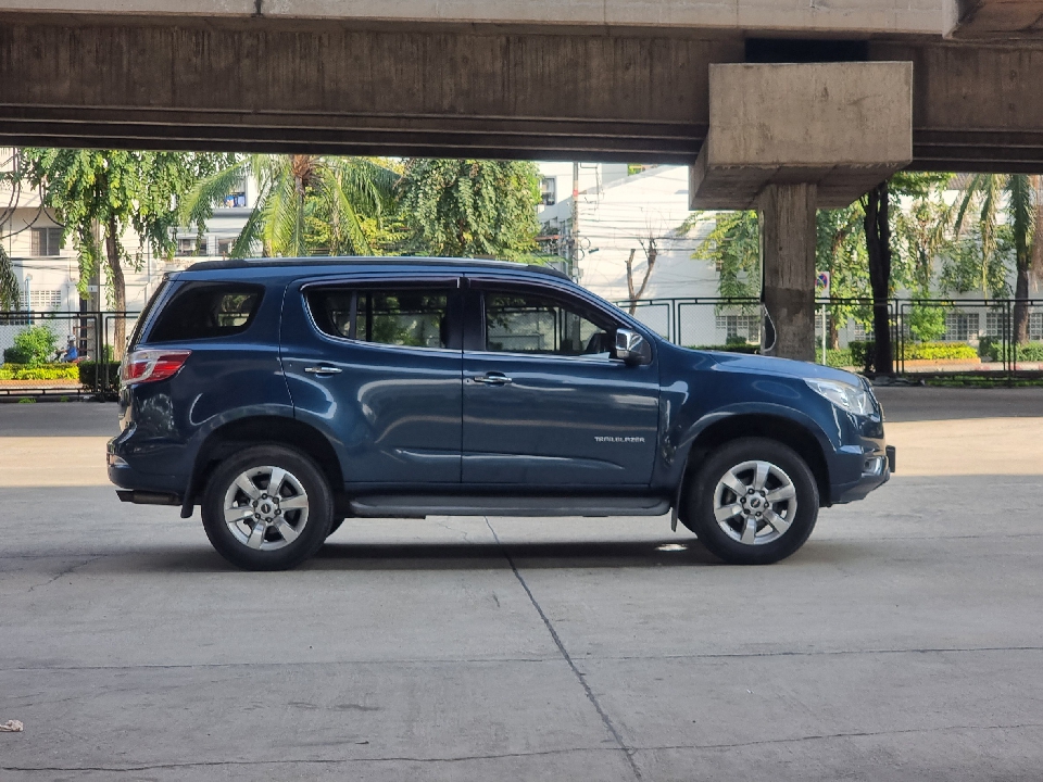 ฟรีดาวน์ Chevrolet Trailblazer 2.8 LTZ 4WD AT ปี 2013