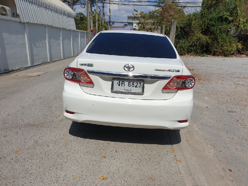 Toyota altis โตโยต้า อัลติส ปี 2013