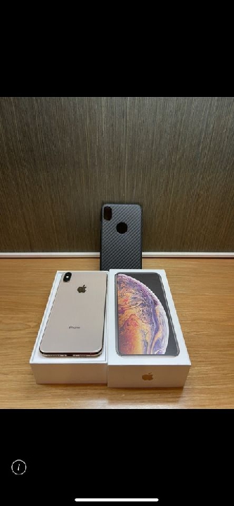 iPhone XS  Max 256GB สีทอง เครื่องศูนย์ สภาพ 97%